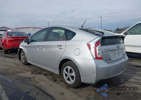 2015 Toyota Prius Two z USA, uszkodzony, nr VIN JTDKN3DU9F1902965